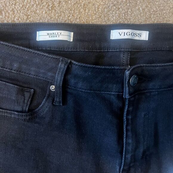 Black denim shorts - Picture 2 of 3